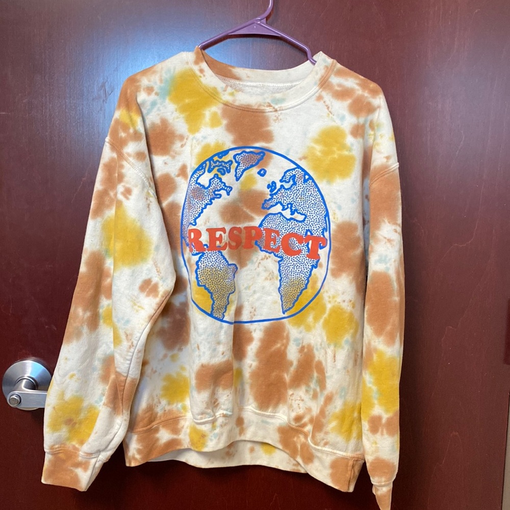 L Earthbound tie-dye sweatshirt